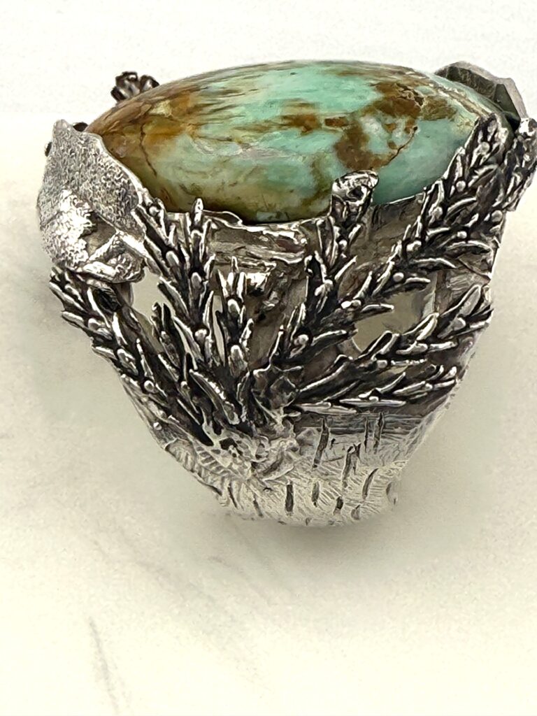 Leaves theme casted ring